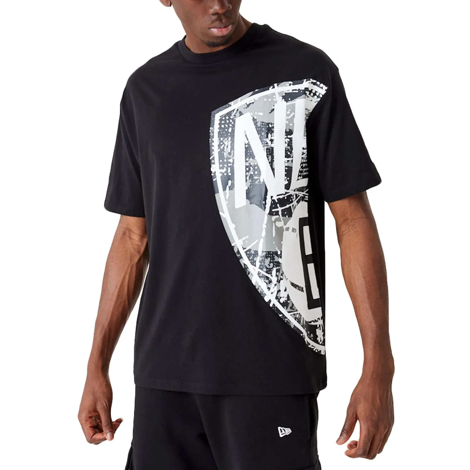 New Era Mens Brooklyn Nets Large Team Logo T-Shirt - Black